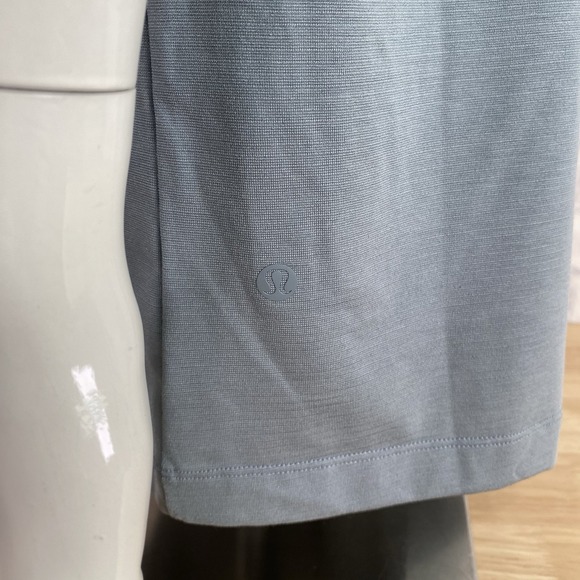 Lululemon Shirt Men's Large Polo Short Sleeve Athleta Performance Gray - Picture 5 of 10